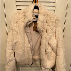 Brand new Patagonia W’s Lunar Frost Jacket